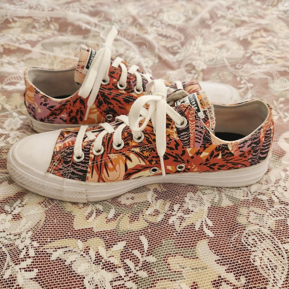 Converse Womens Tropical Print Sneakers Orange Pink Size 9.5/41 Eur - Picture 1 of 10